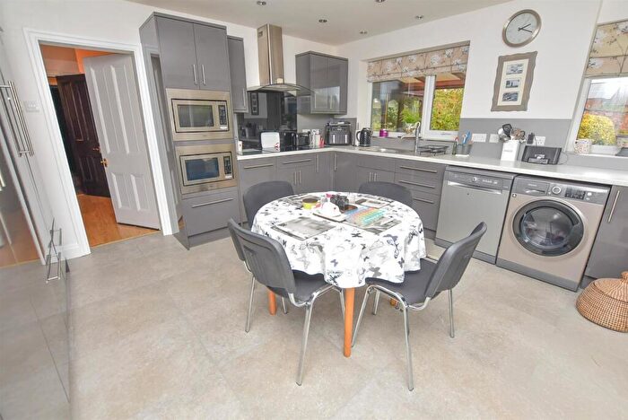 2 Bedroom Detached Bungalow For Sale In The Common, Allport Road, CH62
