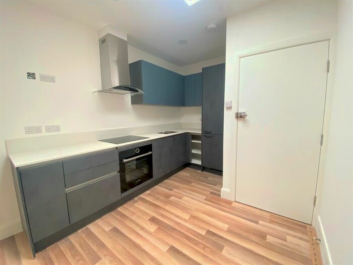 2 Bedroom Flat To Rent In Oxford Road, New Denham, Uxbridge, Buckinghamshire, UB9