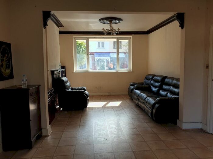 3 Bedroom Terraced House To Rent In Holland Road, East Ham, E6