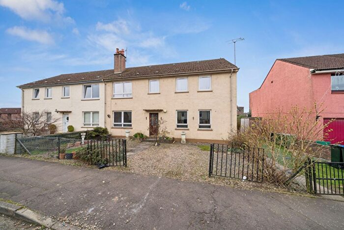 3 Bedroom Flat For Sale In Athole Drive, Stanley, PH1