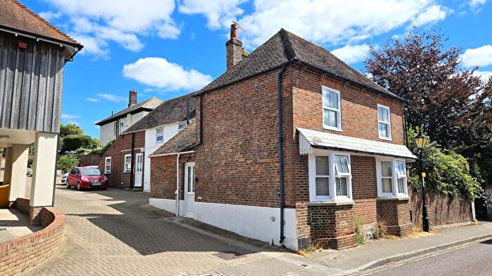 4 Bedroom Flat For Sale In Cyril Wood Court, West Street, Bere Regis, BH20