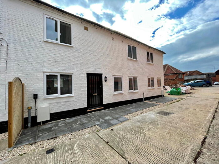 2 Bedroom Terraced House To Rent In Bolton Place, Newbury, RG14