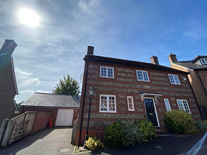 5 Bedroom Property To Rent In Blackmore Vale Close, Templecombe, BA8
