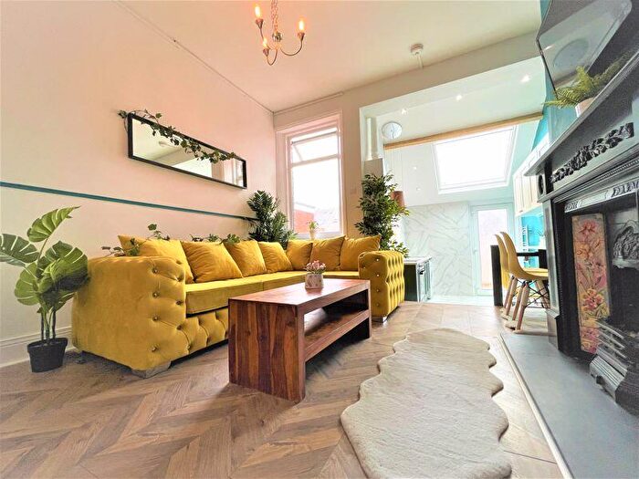 5 Bedroom Maisonette To Rent In Hotspur Street, Heaton, NE6