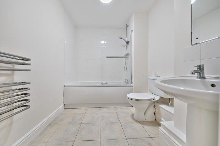 2 Bedroom Apartment To Rent In Rackham Place, North Oxford, OX2