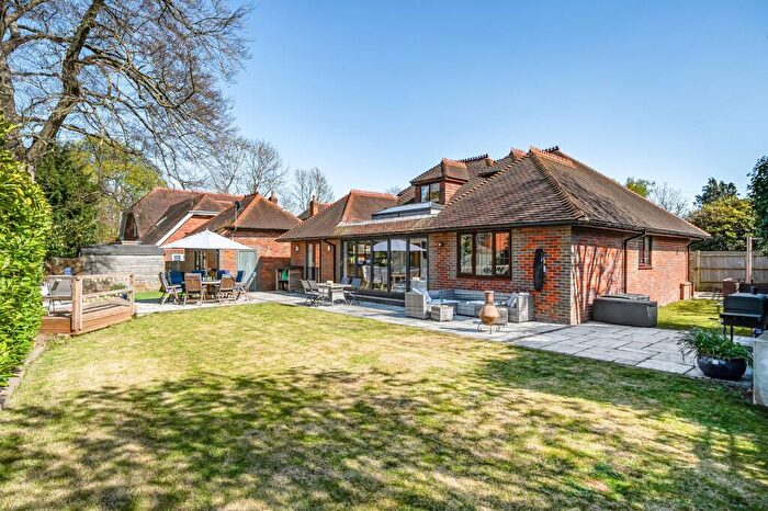 5 Bedroom Detached House For Sale In Easthampstead Road, Wokingham, RG40