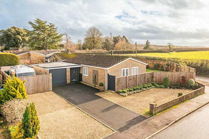 3 Bedroom Detached Bungalow For Sale In The Parklands, Hullavington, SN14