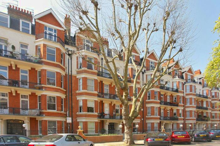 2 Bedroom Flat To Rent In Wymering Road, Maida Vale, London, W9