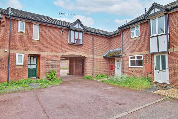 1 Bedroom Detached House For Sale In Watermead, Bar Hill, CB23