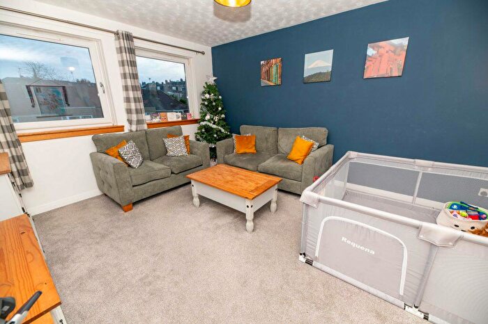 2 Bedroom Flat To Rent In L – Craighouse Gardens, Edinburgh, EH10