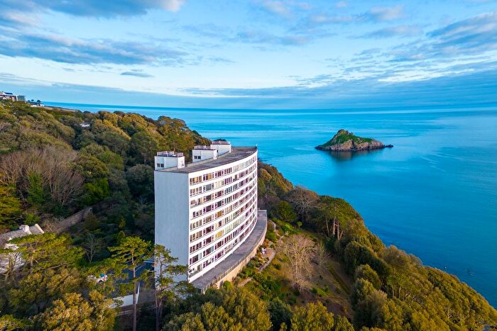 3 Bedroom Flat For Sale In Ilsham Marine Drive, Torquay, TQ1