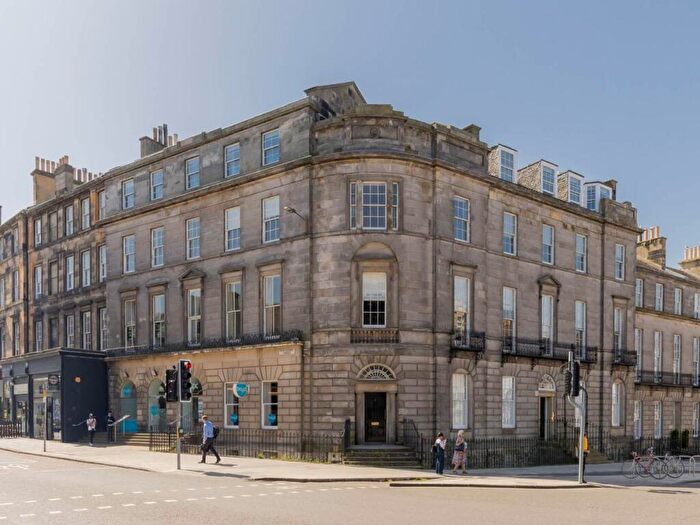 3 Bedroom Flat To Rent In Melville Street, West End, Edinburgh, EH3