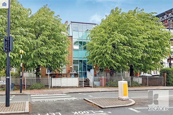 2 Bedroom Flat To Rent In Lady Margaret Road, Tufnell Park, London, N19