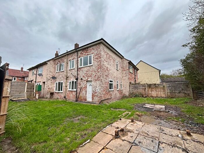 3 Bedroom Terraced House For Sale In Knowe Avenue, Manchester, Greater Manchester, M22