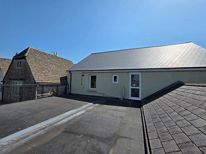 4 Bedroom Apartment To Rent In Cricklade, SN6