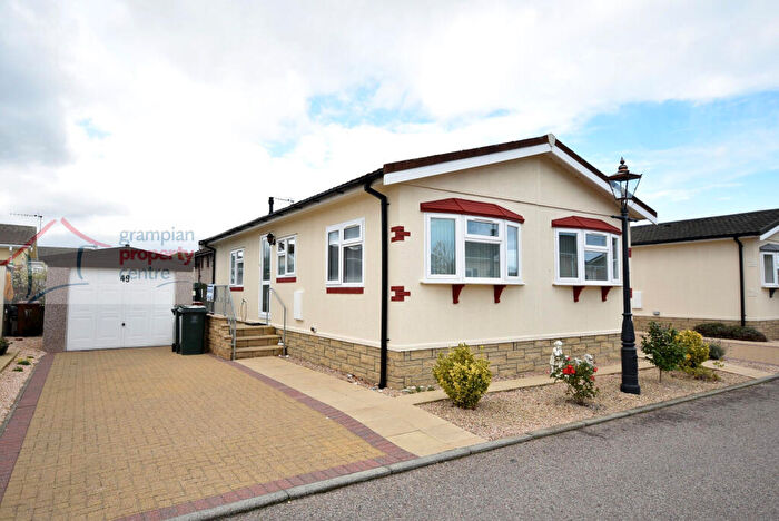 2 Bedroom Park Home For Sale In Ashgrove Park, Elgin, IV30