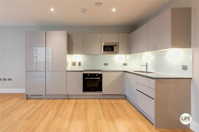 3 Bedroom Flat To Rent In Appleton House, Plough Lane, London, SW17