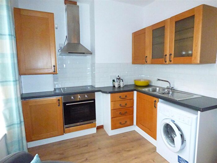 1 Bedroom Flat To Rent In Shields Road, Byker, NE6