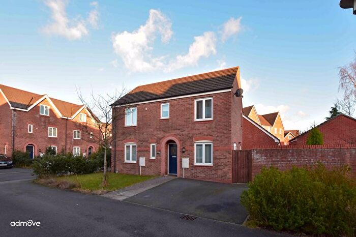 3 Bedroom Detached House To Rent In Vetchwood Gardens, West Timperley, WA14
