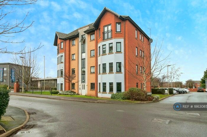 2 Bedroom Flat To Rent In Pages Croft, Dudley, DY1