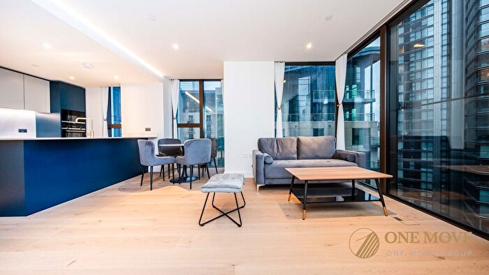 2 Bedroom Flat To Rent In Harcourt Tower, South Quay Plaza, Canary Wharf, E14