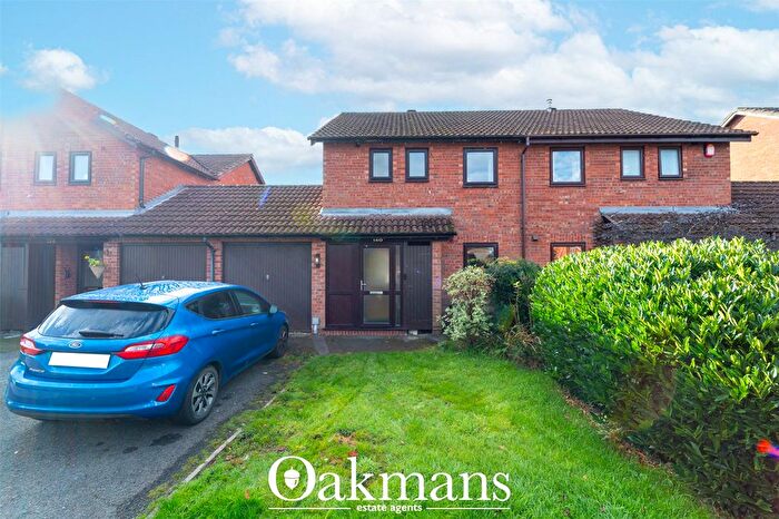 3 Bedroom Semi-Detached House For Sale In Oak Farm Road, Birmingham, B30