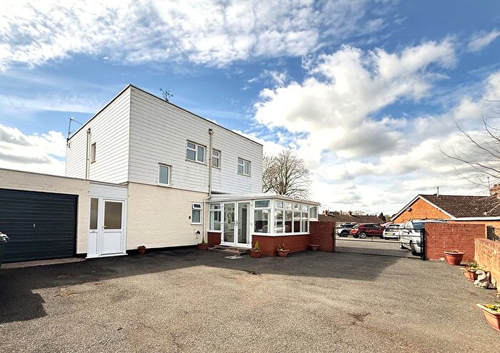 2 Bedroom Flat For Sale In The Graftons, Upton Upon Severn, WR8