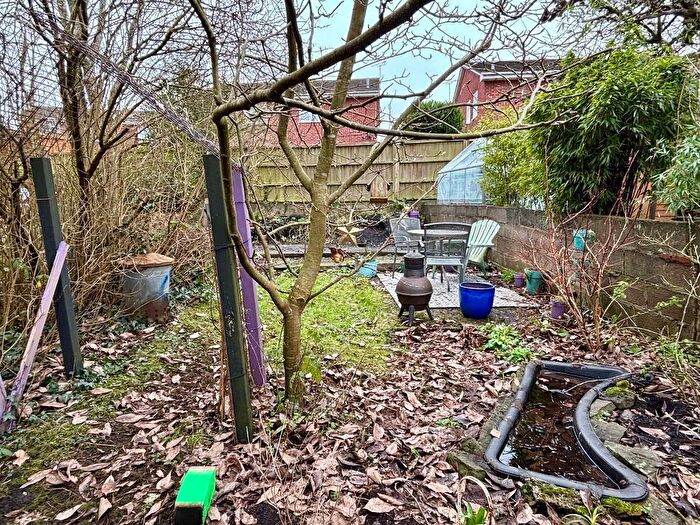 2 Bedroom House For Sale In Wiltshire Place, Kingswood, Bristol, BS15