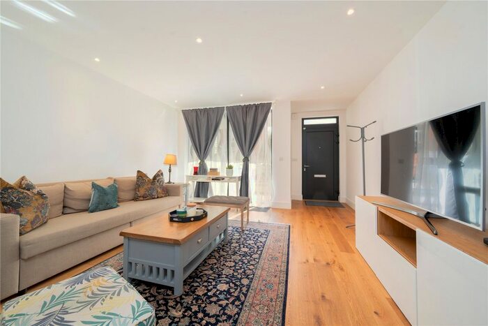 1 Bedroom Property To Rent In Woodfield Road, London, W9