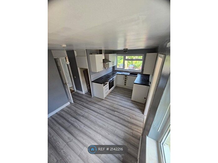 3 Bedroom Bungalow To Rent In Princes Close, Castlefields, Runcorn, WA7