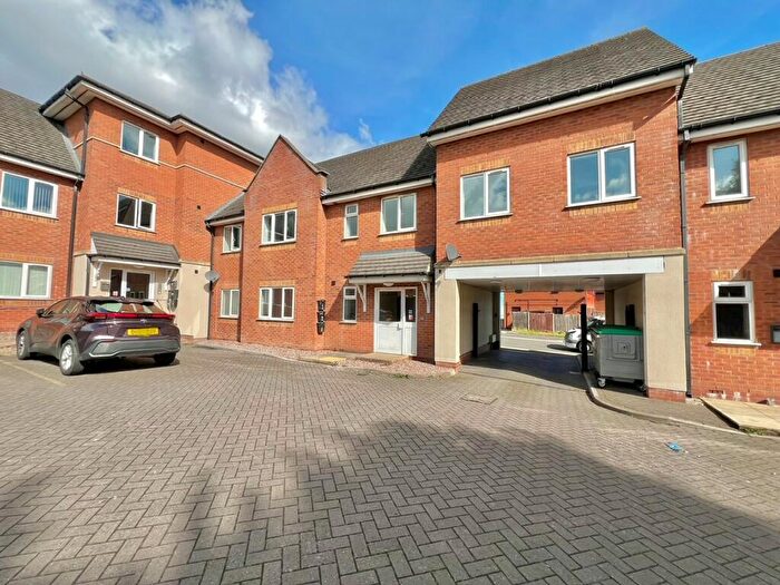 1 Bedroom Apartment To Rent In Park Gate Mews, Tipton, DY4