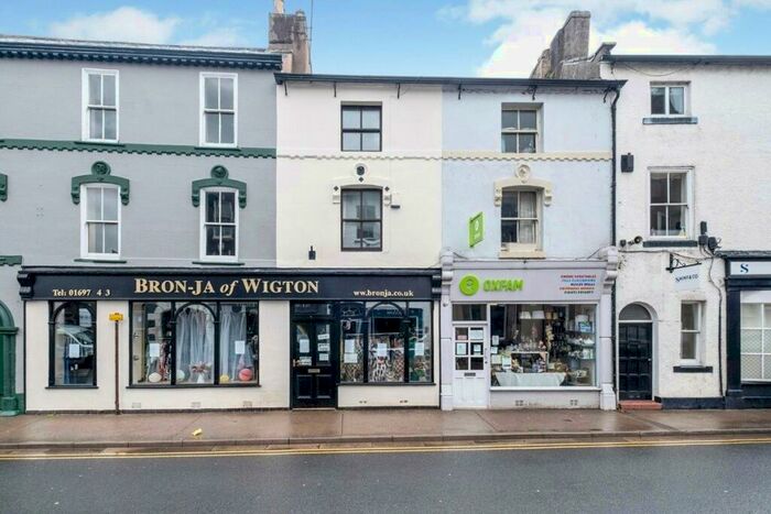 2 Bedroom Flat To Rent In High Street, Wigton, Cumbria, CA7