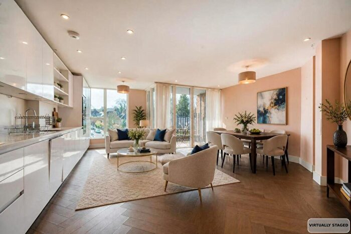 2 Bedroom Flat For Sale In Gipsy Road, London, SE27