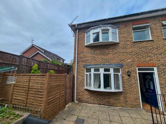 2 Bedroom Semi-Detached House To Rent In St Micheals Road, Aldershot, GU12