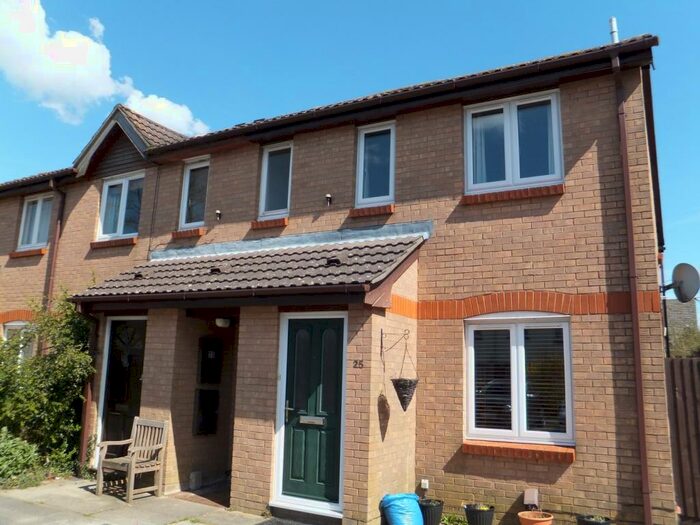 1 Bedroom Flat To Rent In Kings Road, Petersfield, GU32