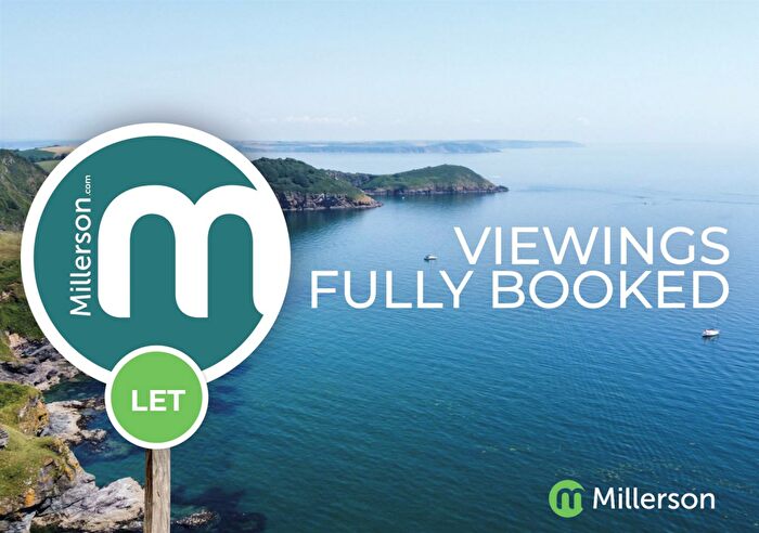 3 Bedroom Flat To Rent In Fore Street, Par, PL24