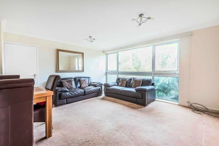 2 Bedroom Flat To Rent In Dormans Close, HA6