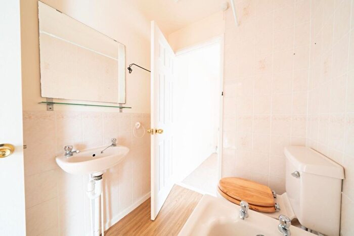 2 Bedroom Terraced House For Sale In Cherry Street, Warwick, CV34