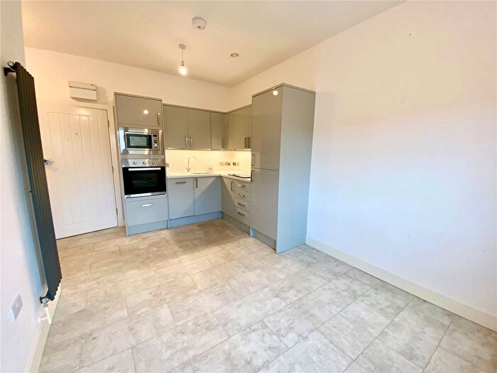 1 Bedroom Flat To Rent In Leach Road, Chard, Somerset, TA20