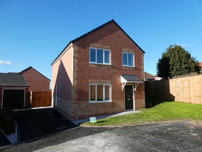 4 Bedroom Detached House To Rent In Wright Drive, Bircotes, DN11