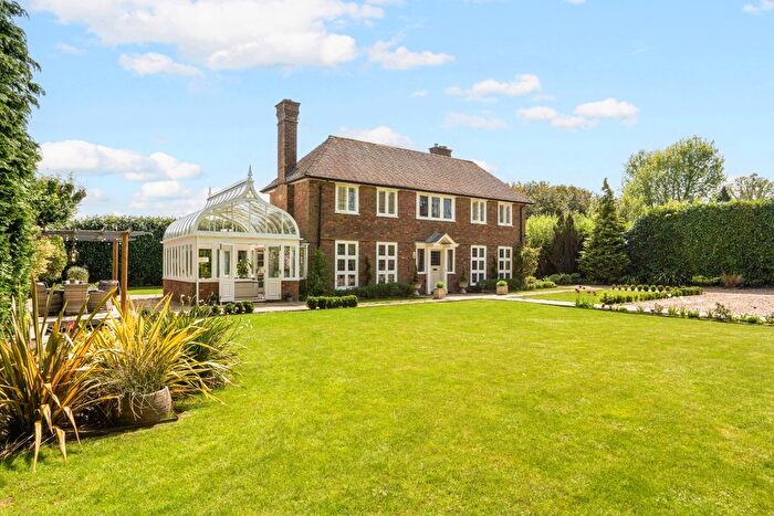 5 Bedroom Detached House For Sale In Oakway, Amersham, HP6