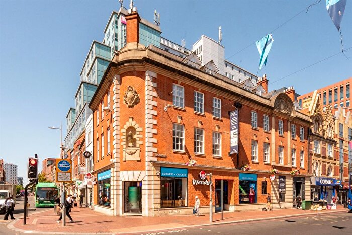 2 Bedroom Flat To Rent In Station Road, Reading, RG1