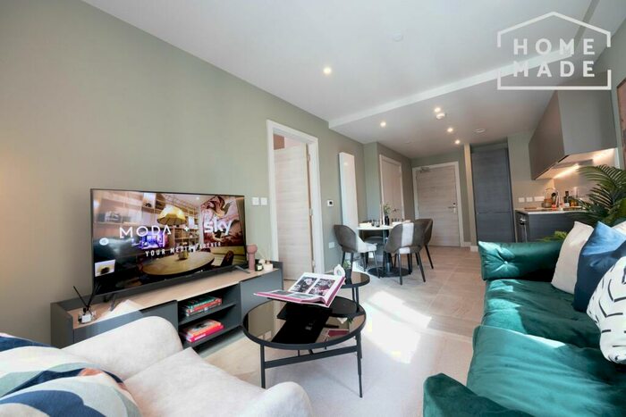 1 Bedroom Flat To Rent In New York Square, Leeds, LS2