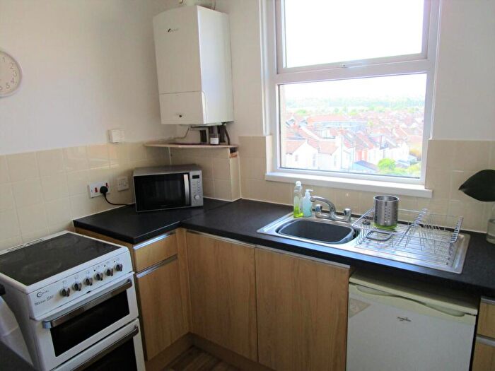 1 Bedroom Apartment To Rent In North Street, Bedminster, Bristol, BS3