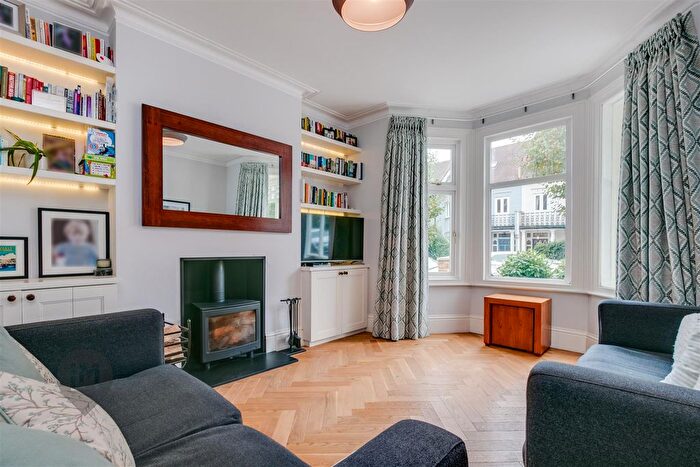5 Bedroom Terraced House To Rent In Kingscliffe Gardens, London, SW19