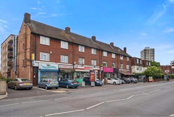 1 Bedroom Apartment For Sale In Cambridge Road, Kingston Upon Thames, KT1