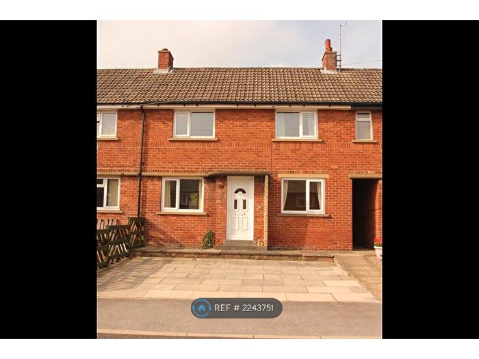 3 Bedroom Terraced House To Rent In Royds Avenue, New Mill, Holmfirth, HD9