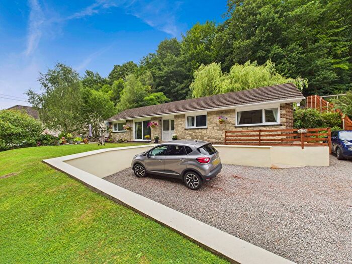 2 Bedroom Bungalow For Sale In Upper Lydbrook, Lydbrook, GL17