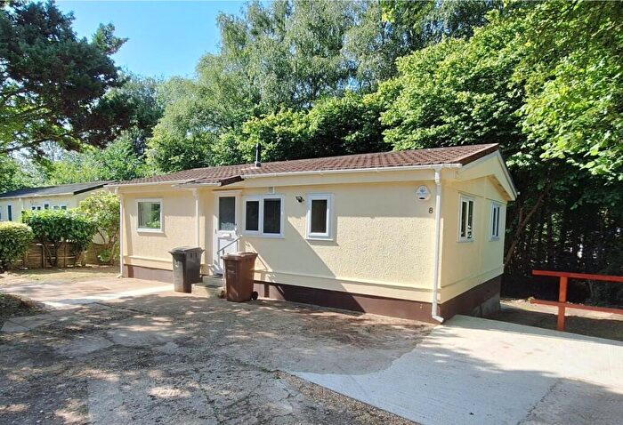 2 Bedroom Detached House To Rent In St James Park, Baddesley Road, Ampfield, SO52