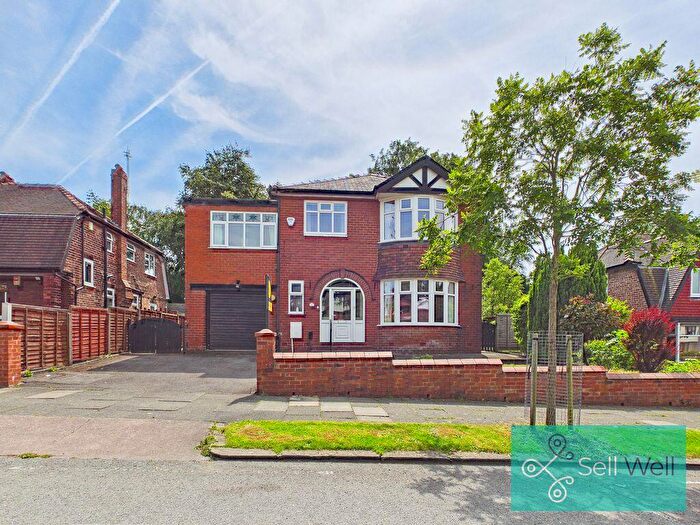 5 Bedroom Detached House For Sale In Light Oaks Road, Salford, M6